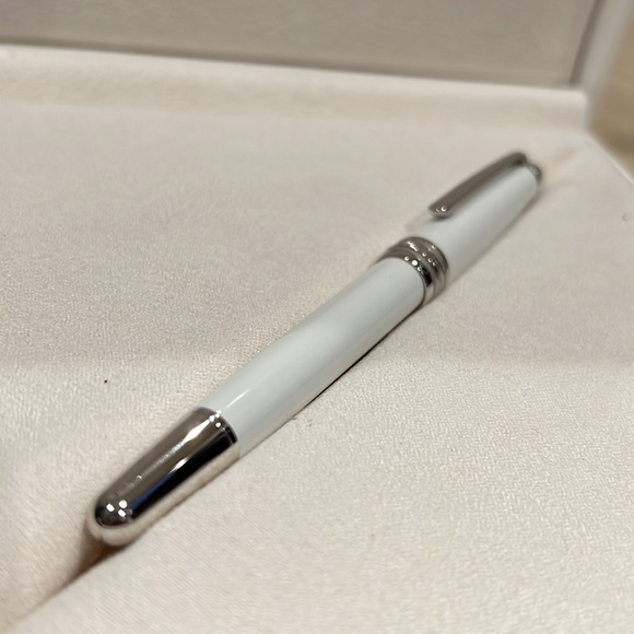 Authentic Mont Blanc - White / White Gold “Tribute to the Mont Blanc” - Picture 3 of 9